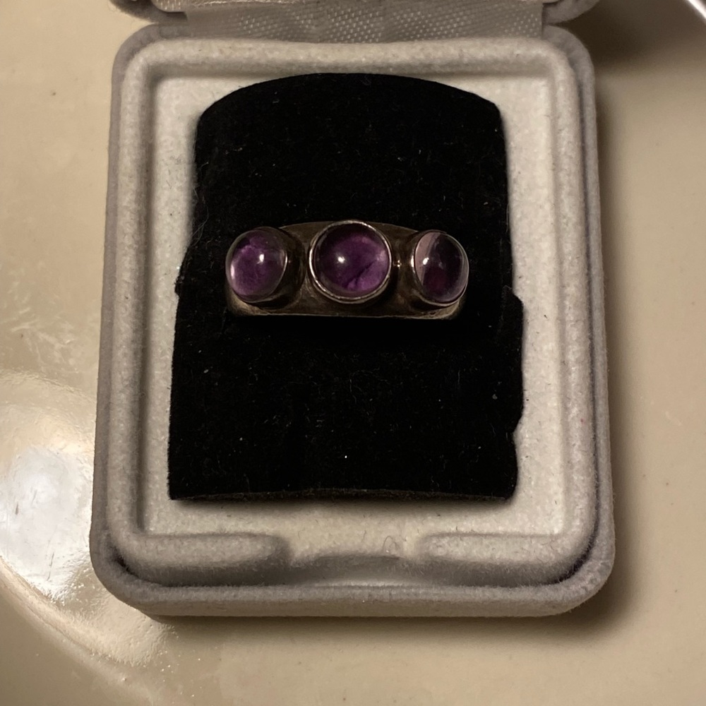 💛 925 sterling silver stamped genuine cabochon amethyst trinity ring. New. - Picture 2 of 6